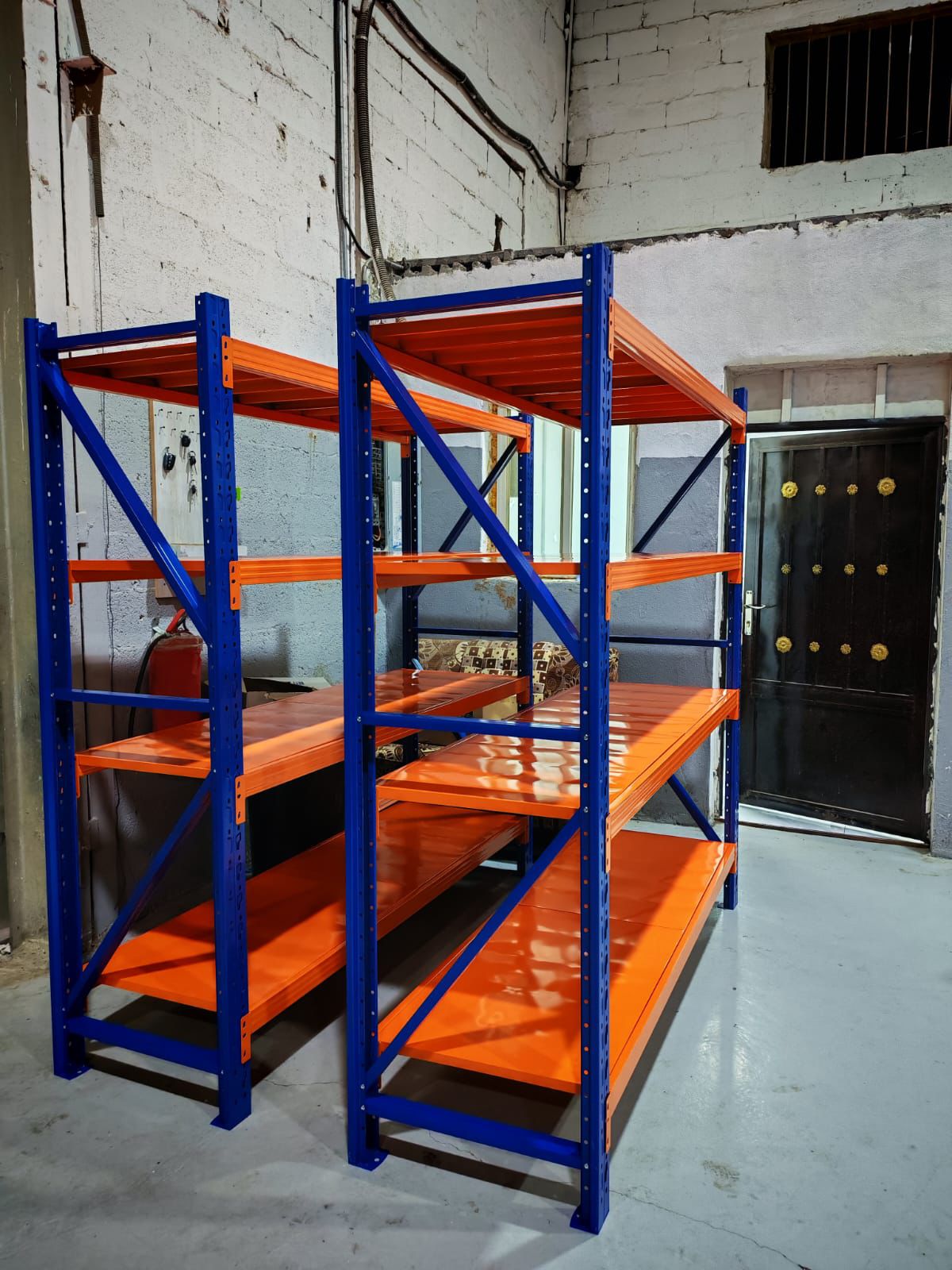 رفوف مستعملة متنوعة من الحاج للرفوف