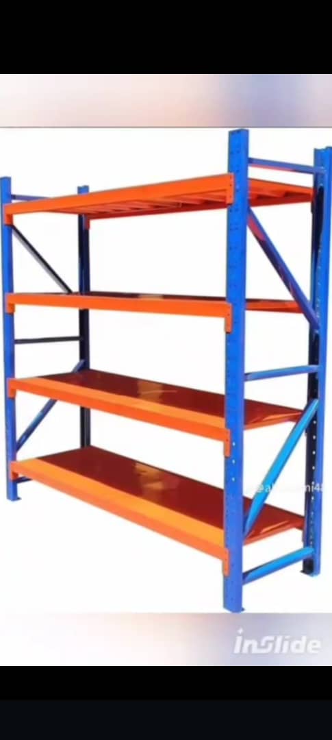 حلول تخزين مخصصة من الحاج للرفوف